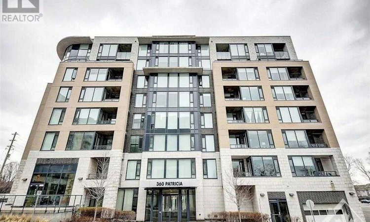 102-360 Patricia Street