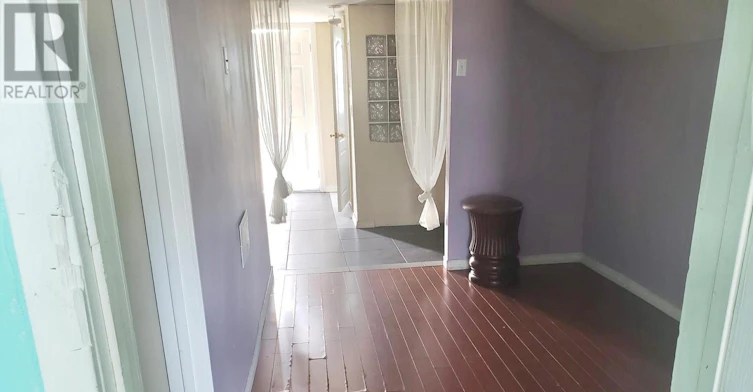 7098 Goreway Drive, Mississauga, ON, L4T 2T6 - 4