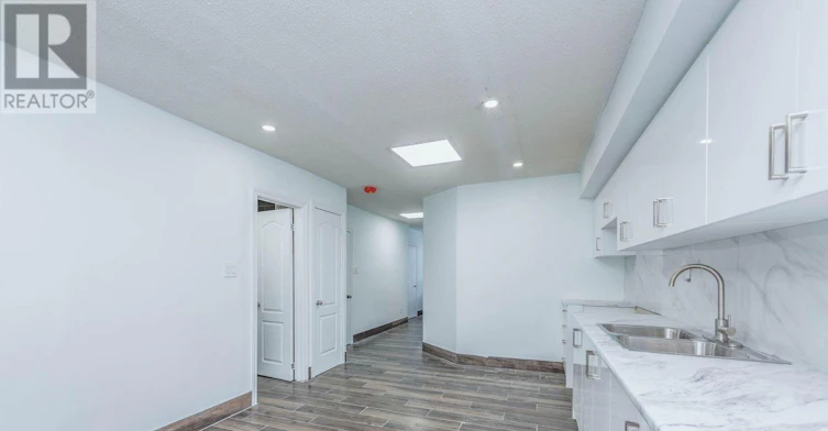 7064-7064 Airport Road, Mississauga, ON, L4T 2G8 - 2