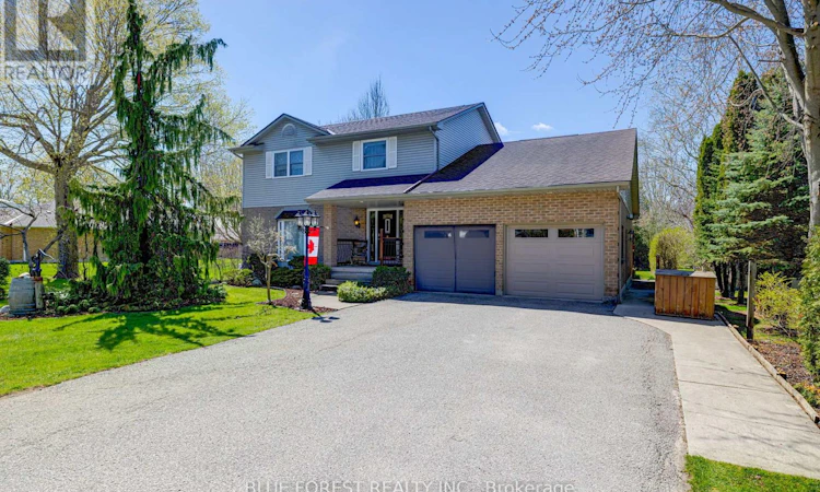 174 Mcarthur Street