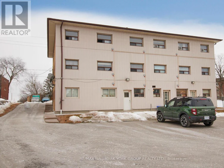 1613 Dufferin Street, Whitby, ON, L1N 1B3 - 9