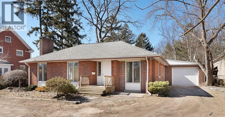 132 Division Street North, Kingsville, ON, N9Y 1E4 - 2