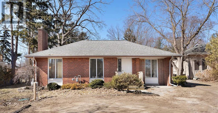 132 Division Street North, Kingsville, ON, N9Y 1E4