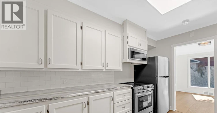 132 Division Street North, Kingsville, ON, N9Y 1E4 - 9