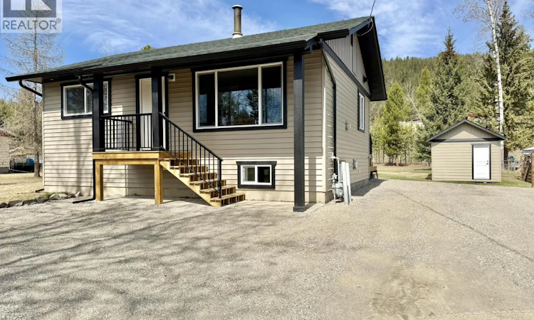5901 Horse Lake Road