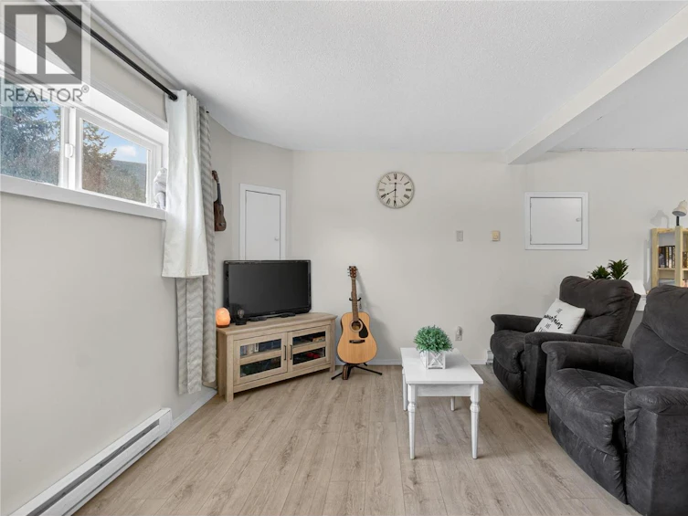 610 Gillis Avenue, Sicamous, BC, V0E 2V0 - 32
