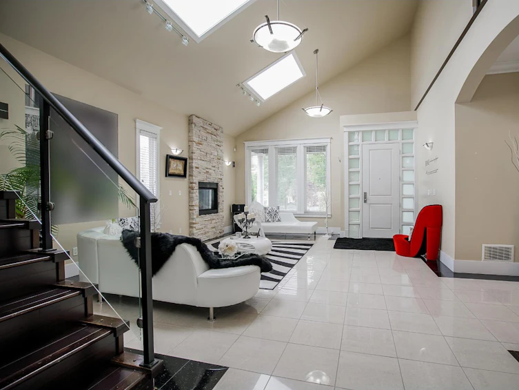 15075 70a Avenue, Surrey, BC, V3S 2E2 - 5
