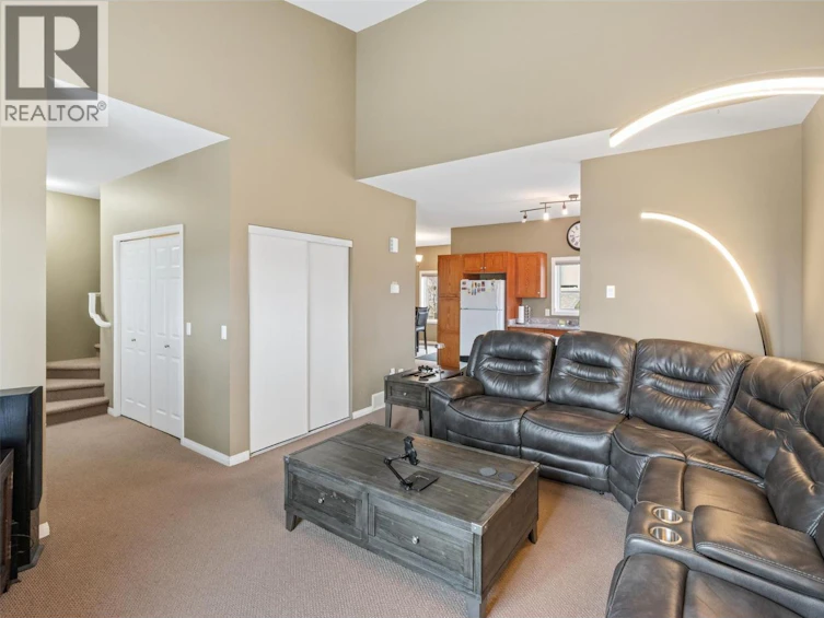 108-48 Galt Avenue, Penticton, BC, V2A 9C3 - 6