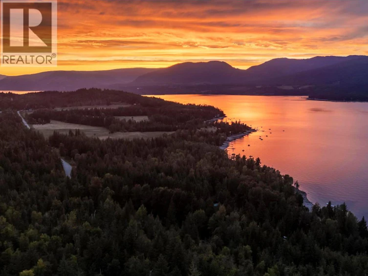 5147 Sunset Drive, Eagle Bay, BC, V0E 1T0 - 3