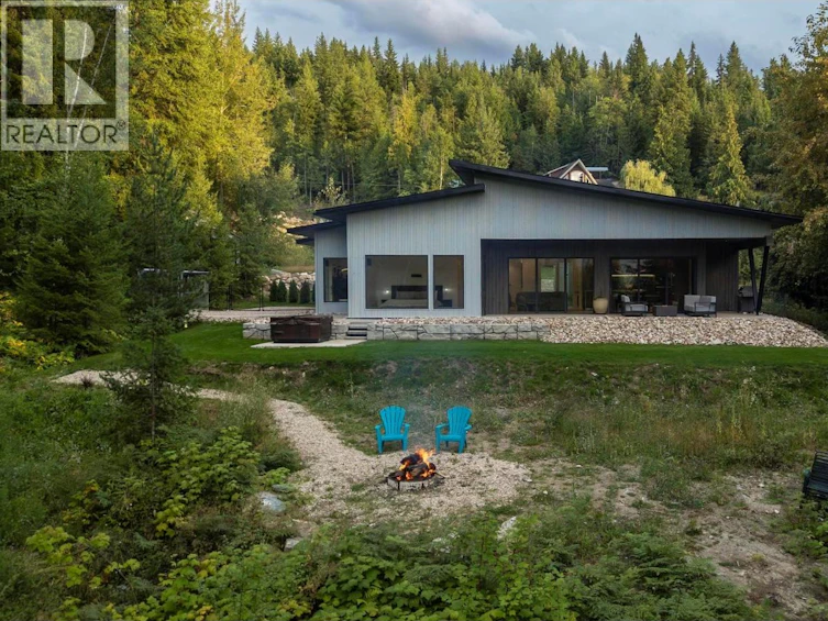 5147 Sunset Drive, Eagle Bay, BC, V0E 1T0 - 72