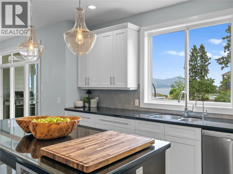 404 Quilchena Crescent, Kelowna, BC, V1W 4W4 - 20