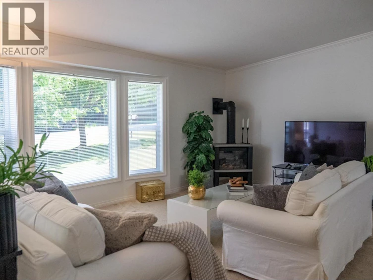 2604 Dory Way, Pender Island, BC, V0N 2M2 - 13
