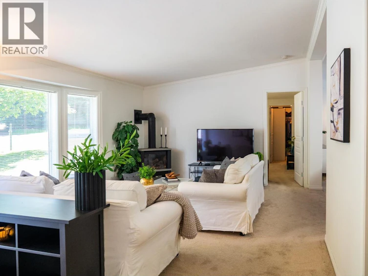 2604 Dory Way, Pender Island, BC, V0N 2M2 - 14