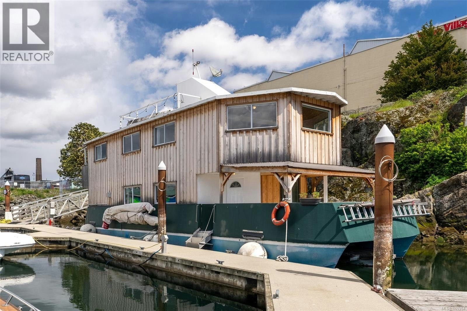 14 1810b Store Street, Victoria, BC, V8T 4R4