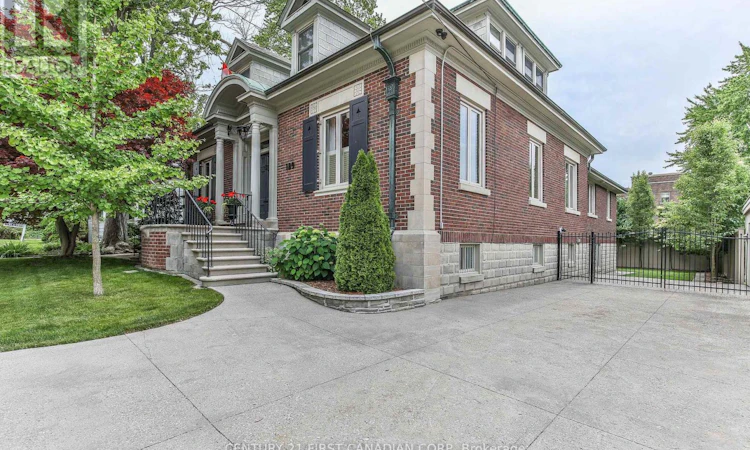 189 College Avenue