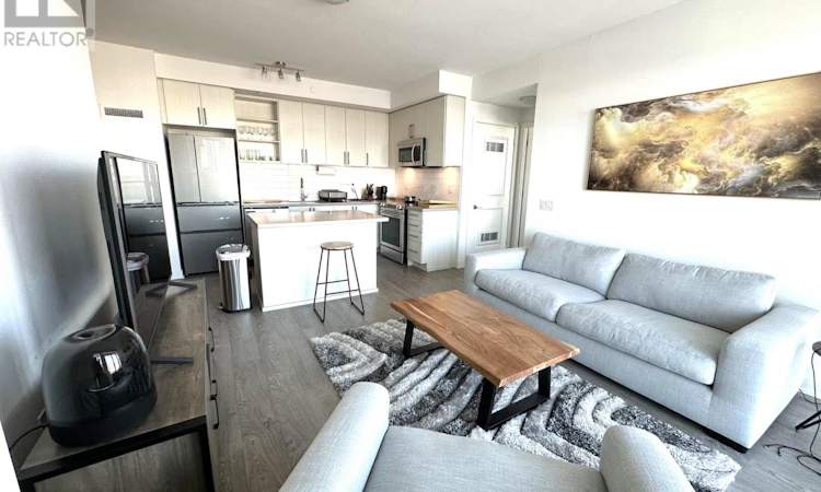 1509-4699 Glen Erin Drive