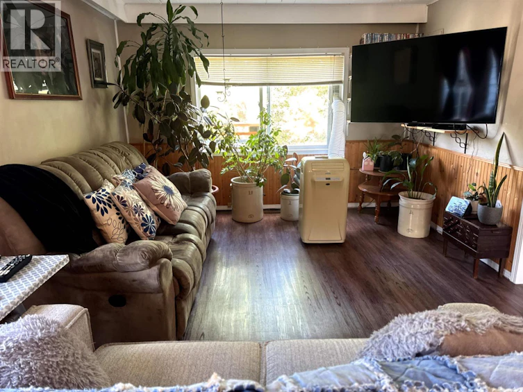 7048 S Netherland Road, Lone Butte, BC, V0K 1X0 - 11