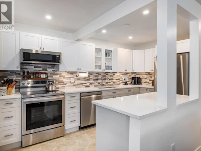 110-3815 Brown Road - 2