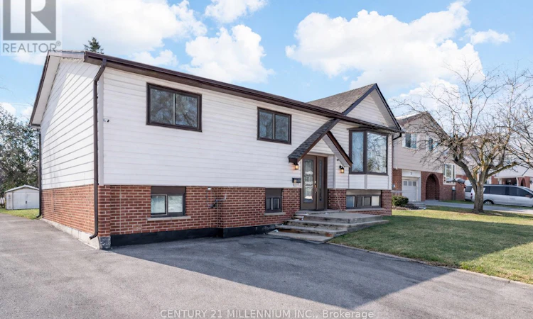 18 Morgandale Crescent E