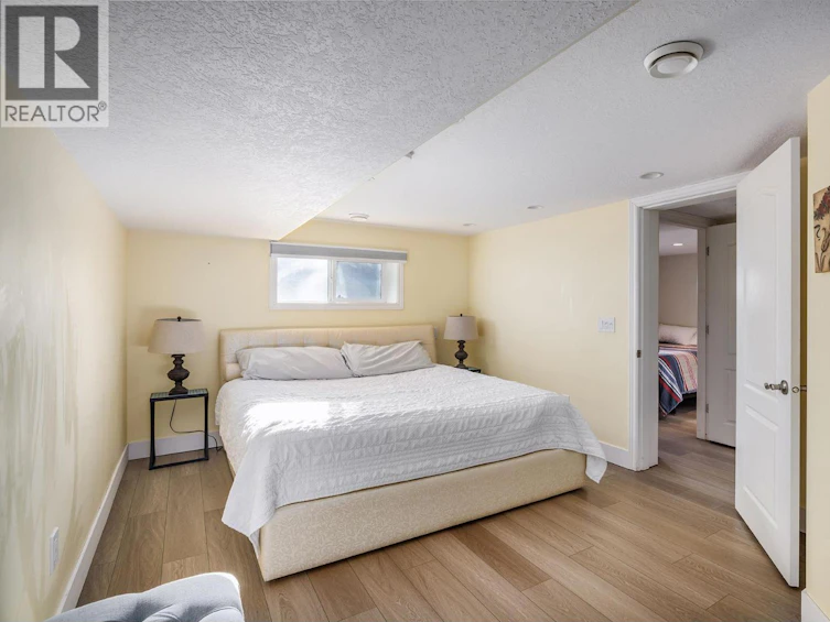 751 Saucier Avenue, Kelowna, BC, V1Y 6A4 - 14