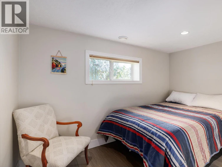 751 Saucier Avenue, Kelowna, BC, V1Y 6A4 - 15