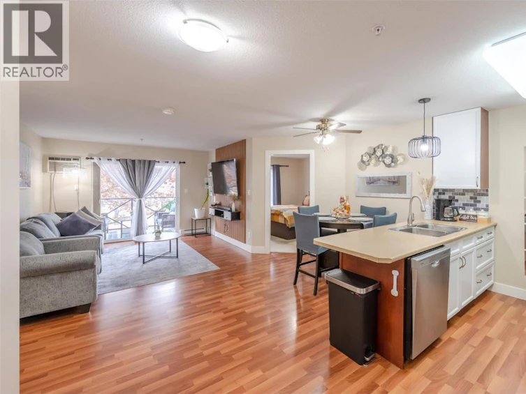 215-256 Hastings Avenue, Penticton, BC, V2A 2V6 - 9