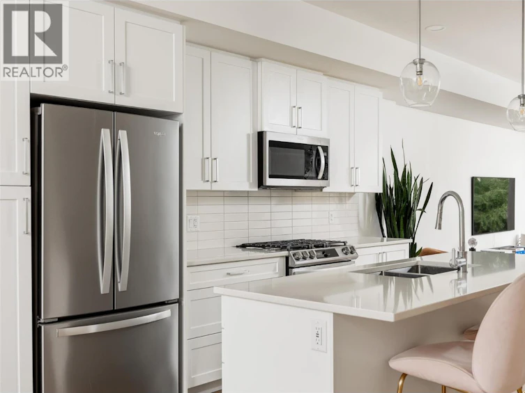 4-720 Valley Road, Kelowna, BC, V1V 0E1 - 8