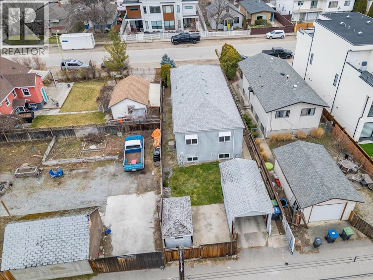 923 Fuller Avenue, Kelowna, BC, V1Y 6X5 - 39