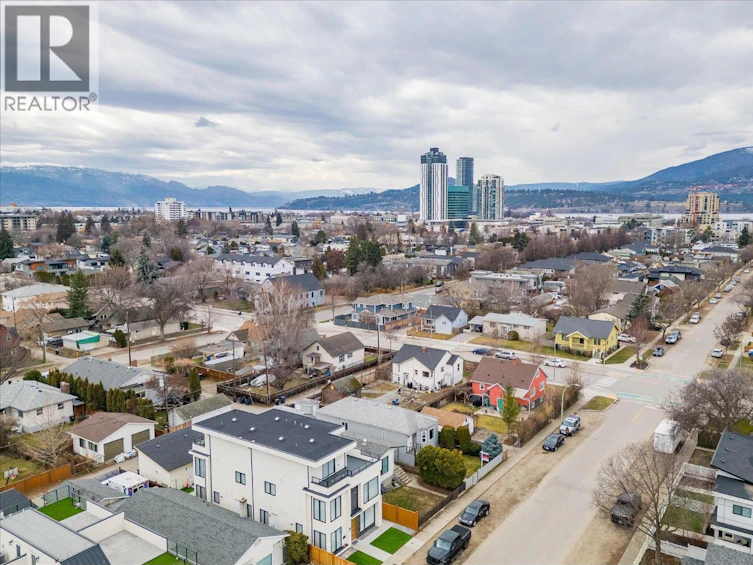 923 Fuller Avenue, Kelowna, BC, V1Y 6X5 - 42