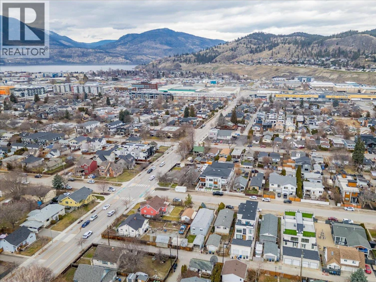 923 Fuller Avenue, Kelowna, BC, V1Y 6X5 - 44