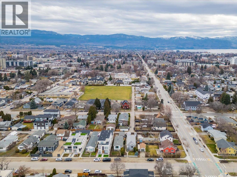 923 Fuller Avenue, Kelowna, BC, V1Y 6X5 - 43