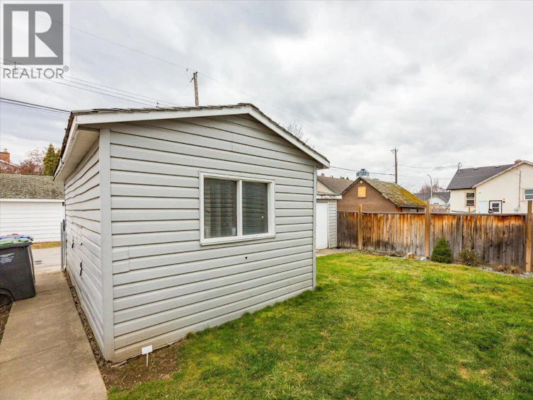 923 Fuller Avenue, Kelowna, BC, V1Y 6X5 - 33