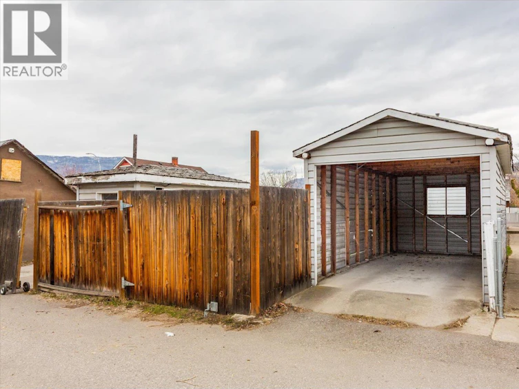 923 Fuller Avenue, Kelowna, BC, V1Y 6X5 - 30