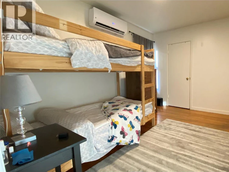 284 Robinson Avenue, Naramata, BC, V0H 1N0 - 17