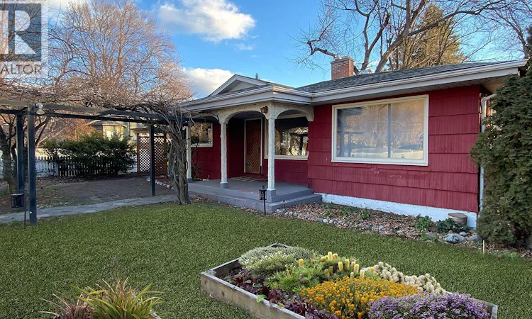 284 Robinson Avenue