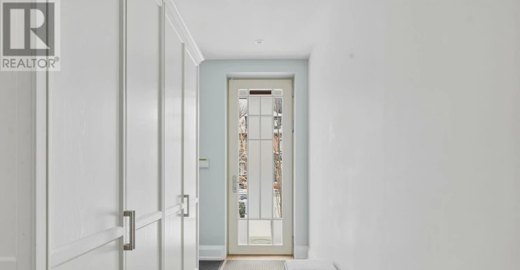 94 B Admiral Road, Toronto, ON, M5R 2L6 - 2