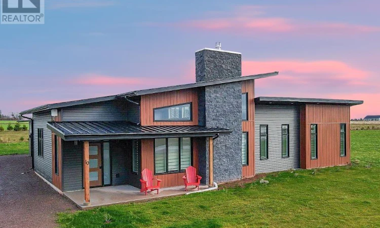 10 River View Drive