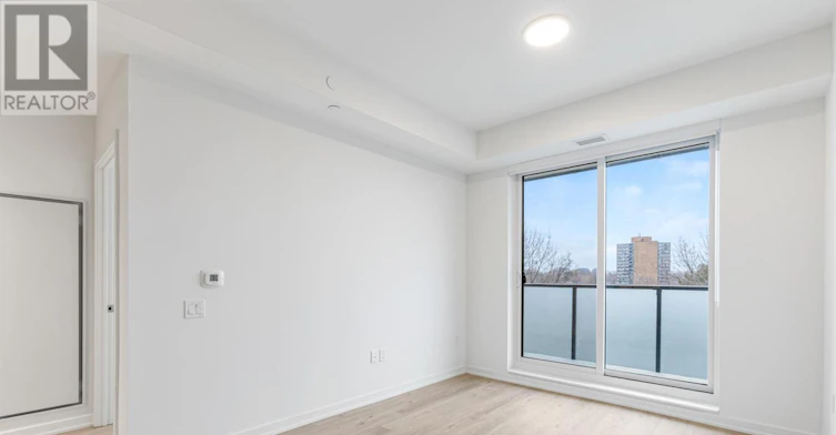 714-4365 Bloor Street W, Toronto, ON, M9C 1R3 - 3