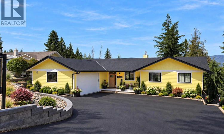 2526 Waverly Drive