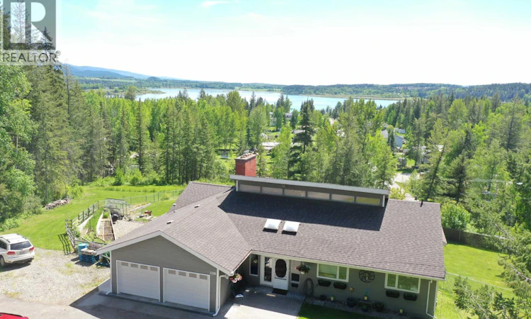 3286 Spruce Ridge Road