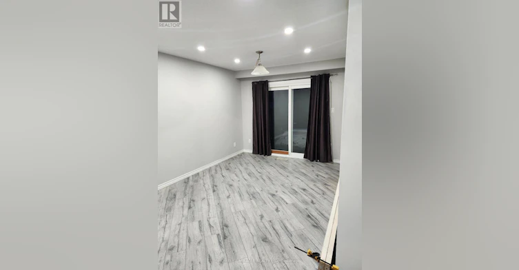MAIN-6 Wall Court, Barrie, ON, L4M 5A4 - 14