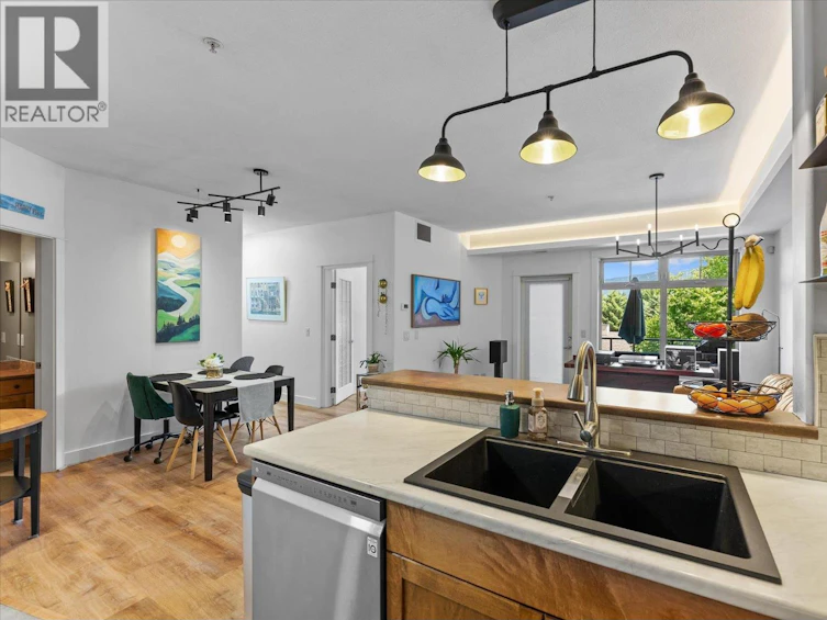 204-2551 Shoreline Drive, Lake Country, BC, V4P 2P2 - 4