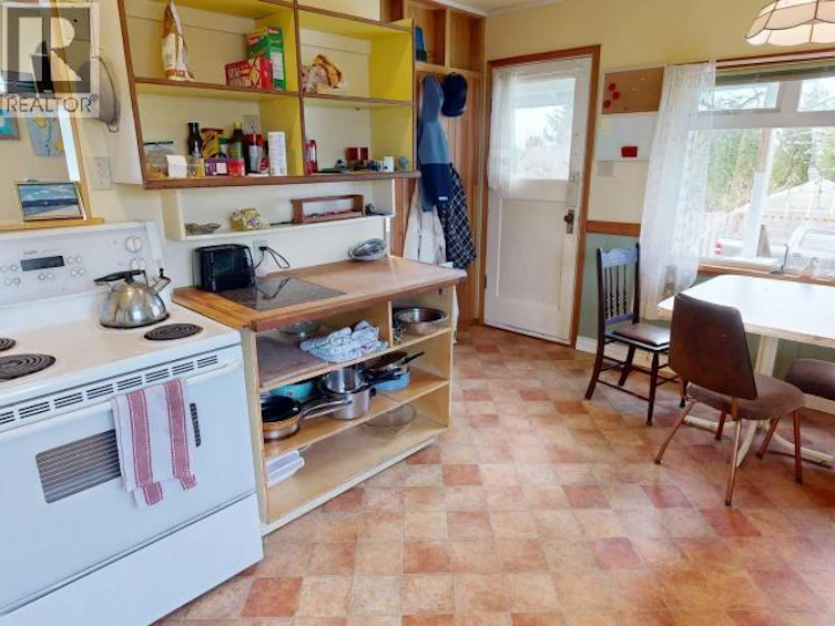 4291 Joyce Avenue, Powell River, BC, V8A 2Z9 - 5