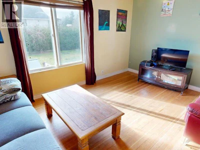 4291 Joyce Avenue - 3
