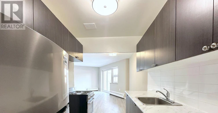 201-32 Carluke Crescent, Toronto, ON, M2L 2J3 - 5