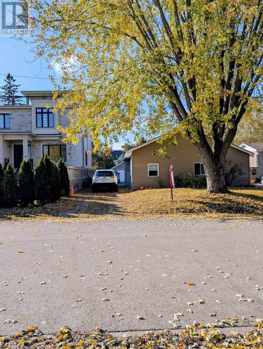 26 River Drive, East Gwillimbury, ON, L9N 1A6