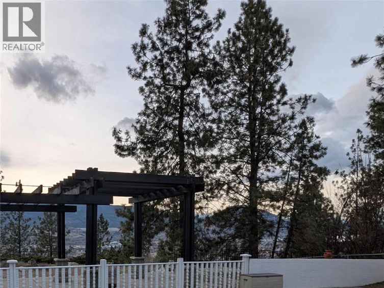 156 Evergreen Crescent, Penticton, BC, V2A 7Y5 - 12