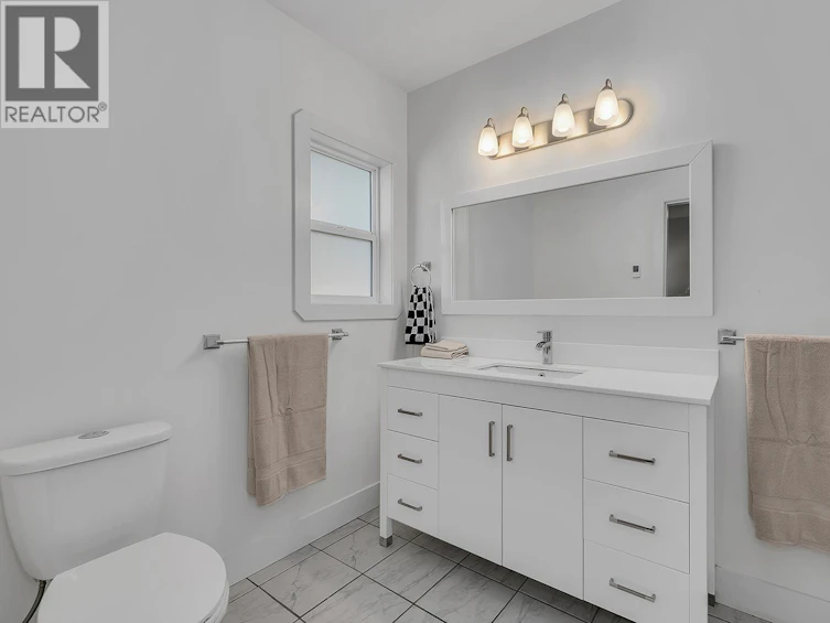 751 Fairbridge Road, West Kelowna, BC, V1Z 3W3 - 16
