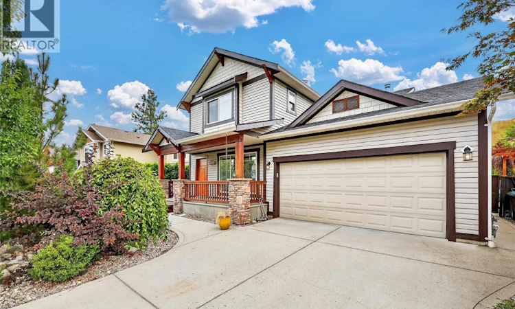 982 Paret Crescent