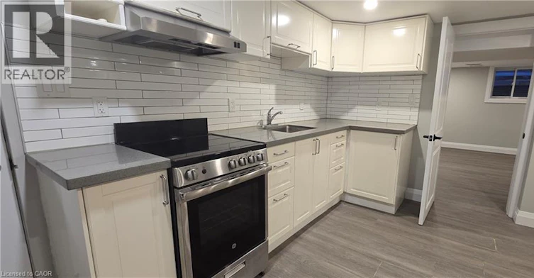 Lower-240 Chapel Street, Kitchener, ON, N2H 2V2 - 10